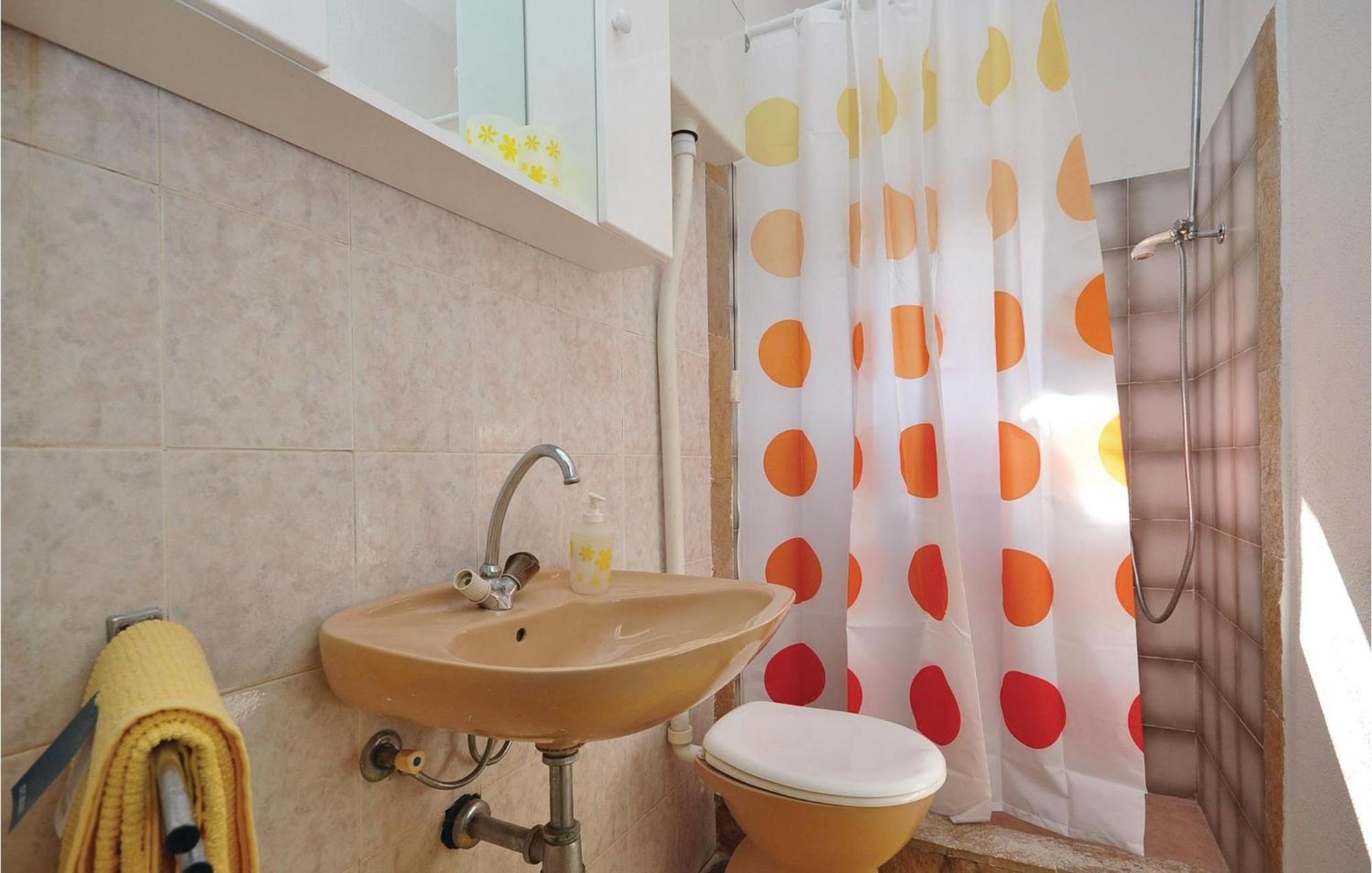 Pet Friendly Home In Postira With Kitchen Exterior photo